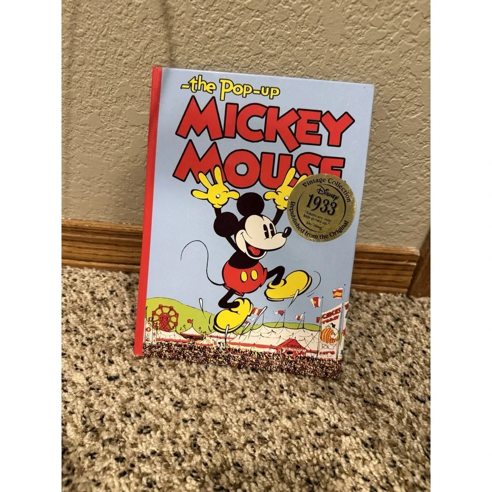 The Pop-Up Mickey Mouse. Disney Vintage Collection, Republished from the 193...